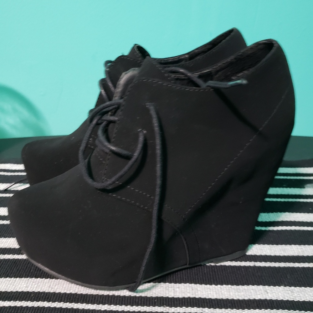 DOLCE BY MOJO MOXI SHOES SIZE 7.5